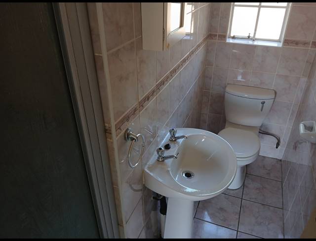 3 BEDROOM TOWNHOUSE FOR SALE IN SAFARI GARDENS